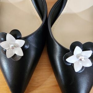 Hand Crafted Shoe Clips Black White Flower Leather Silver Bead Shoe Bows Floral
